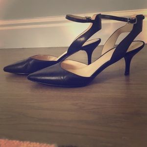 Women’s kitten heel black size 7.5